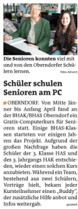 Schüler schulen Senioren am PC